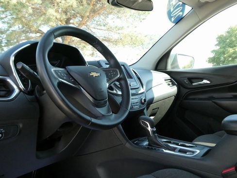 Used 2024 Chevrolet Equinox LT image 29