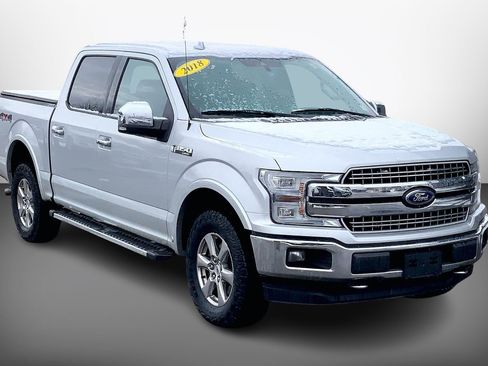 Used 2018 Ford F150 Lariat w/ Equipment Group 502A Luxury image 3