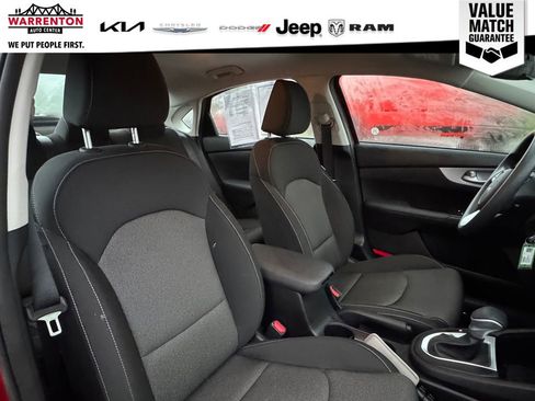 Certified 2024 Kia Forte LXS w/ LXS Technology Package image 30