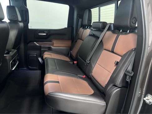 Used 2021 Chevrolet Silverado 1500 High Country w/ Technology Package AWD/4WD image 14