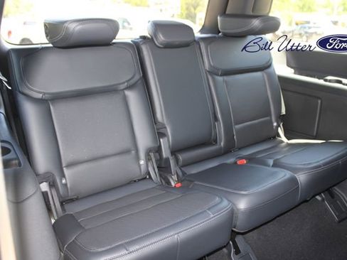 New 2025 Ford Expedition Platinum w/ Stealth Appearance Package image 9