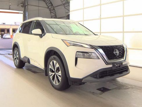 Used 2023 Nissan Rogue SV w/ SV Premium B Package AWD/4WD image 3