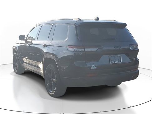 New 2025 Jeep Grand Cherokee L Altitude image 3