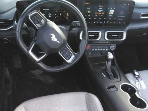 Used 2024 Ford Mustang Premium image 3