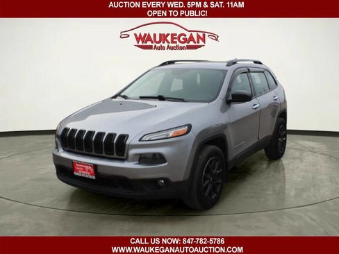Used 2015 Jeep Cherokee Sport w/ Sport Appearance Group AWD/4WD image 1