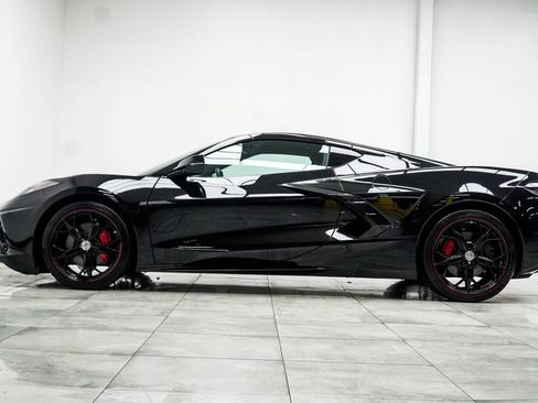 Used 2022 Chevrolet Corvette Stingray Coupe w/ 1LT RWD image 14