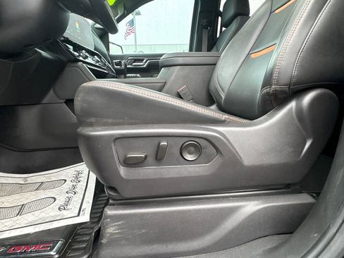 Used 2024 GMC Sierra 1500 AT4 w/ Technology Package image 18