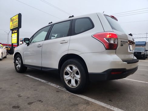 Used 2014 Subaru Forester 2.5i image 7