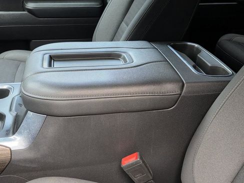 Used 2022 Chevrolet Silverado 1500 LT Trail Boss w/ Convenience Package II image 7