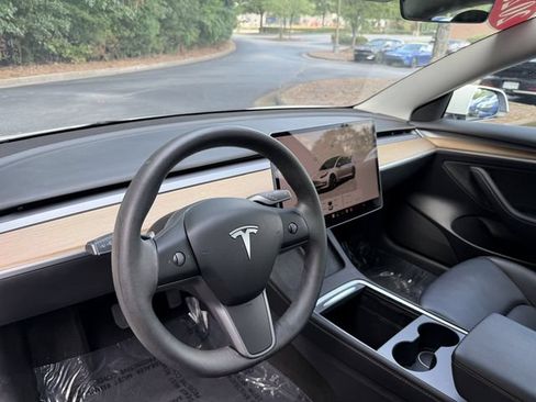 Used 2023 Tesla Model 3 Standard Range RWD image 13