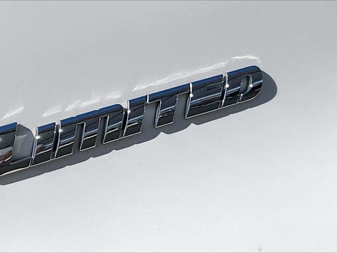 Used 2016 Toyota 4Runner Limited image 31