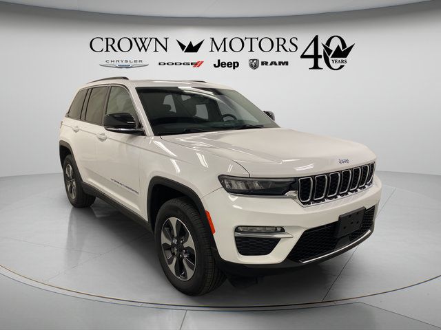 Used 2024 Jeep Grand Cherokee Limited 4xe AWD/4WD image 9