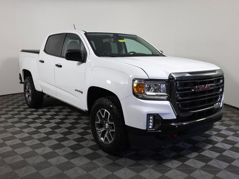 Used 2022 GMC Canyon AT4 w/ Trailering Package AWD/4WD image 3