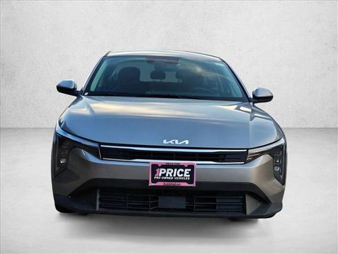 Used 2025 Kia K4 FWD image 2