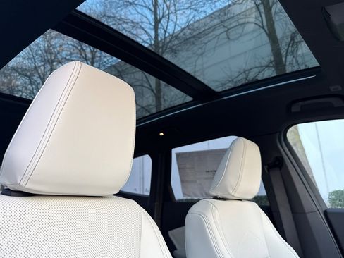 New 2026 BMW X1 xDrive28i w/ Technology Package image 14