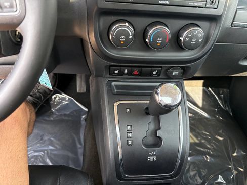 Used 2016 Jeep Patriot High Altitude image 10