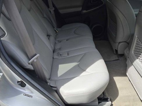 Used 2009 Toyota RAV4 Limited image 32