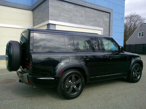 Used 2023 Land Rover Defender 130 X-Dynamic SE AWD/4WD image 42
