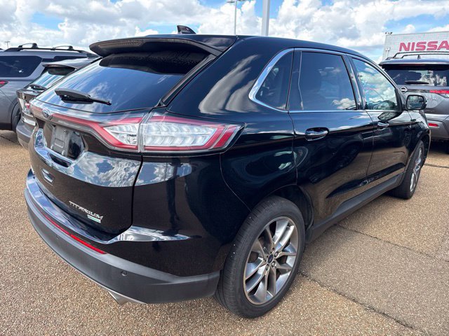 Used 2018 Ford Edge Titanium w/ Technology Package FWD image 3