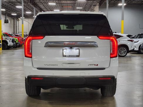 Used 2023 GMC Yukon XL AT4 image 10