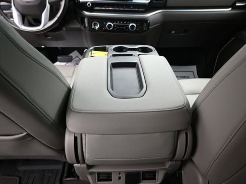 Used 2022 GMC Sierra 1500 SLT image 17