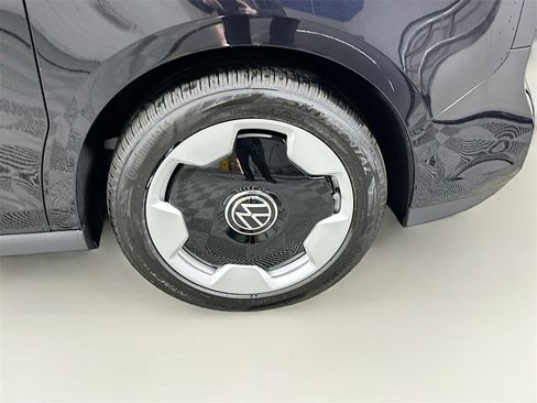 New 2025 Volkswagen ID. Buzz Pro S image 24