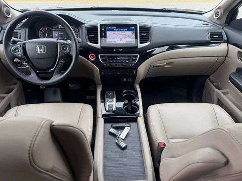 Used 2016 Honda Pilot Touring image 36