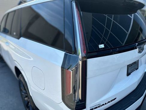 Used 2023 Cadillac Escalade ESV Sport Platinum w/ LPO, ONYX Package AWD/4WD image 27