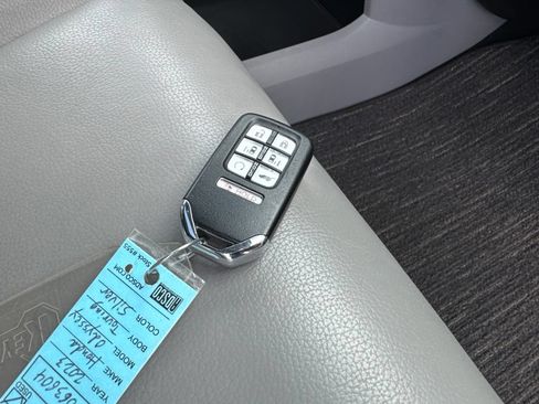 Used 2023 Honda Odyssey Touring image 42