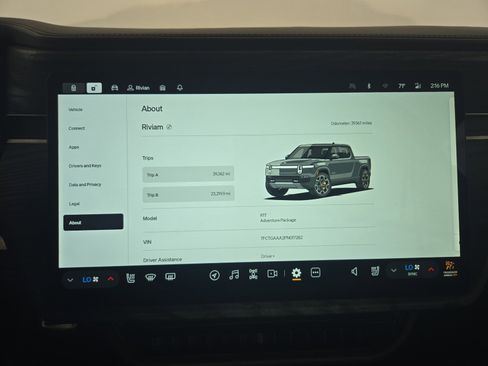 Used 2023 Rivian R1T Adventure image 27