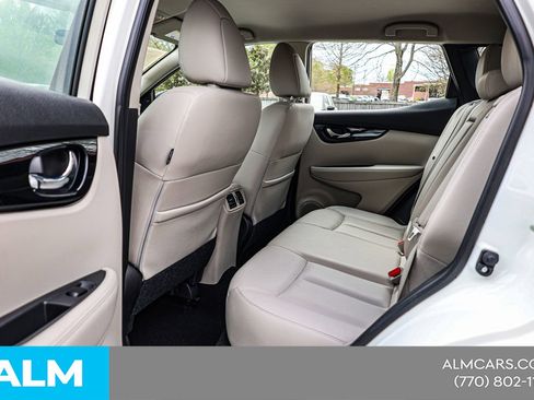 Used 2018 Nissan Rogue Sport SL FWD image 19