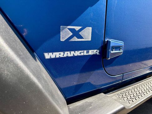 Used 2009 Jeep Wrangler X AWD/4WD image 13