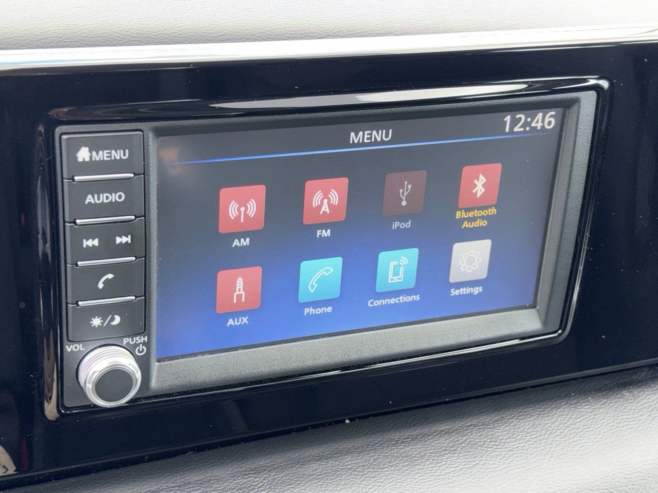 Used 2025 Nissan Kicks S AWD/4WD image 17