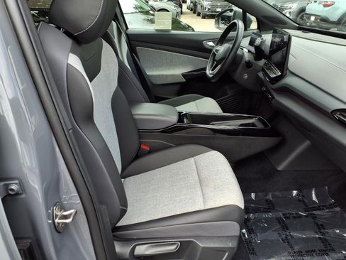 Certified 2023 Volkswagen ID.4 Pro image 24