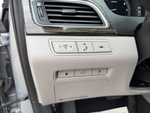 Used 2016 Hyundai Sonata Limited w/ Option Group 05 image 14