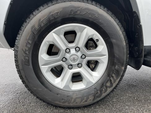 Used 2024 Toyota 4Runner SR5 Premium image 11