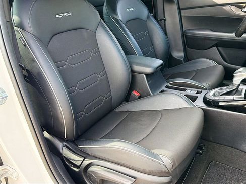 Used 2023 Kia Forte GT-Line w/ GT-Line Premium Package FWD image 31