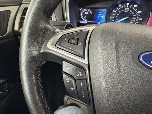 Used 2019 Ford Fusion SE w/ Equipment Group 151A image 19