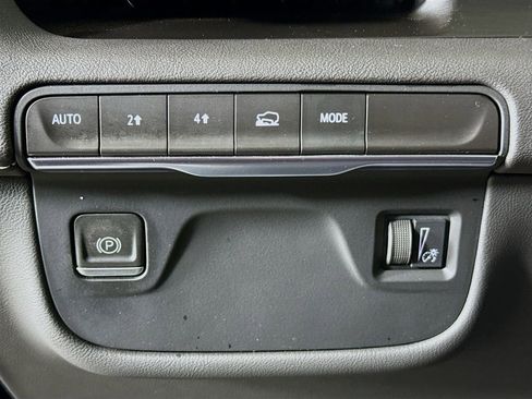 Used 2023 Cadillac Escalade Premium Luxury image 10