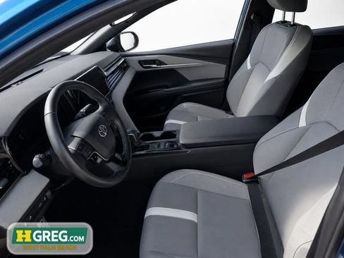 Used 2025 Toyota Camry SE FWD image 10