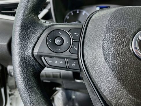 Used 2025 Toyota Corolla LE FWD image 15