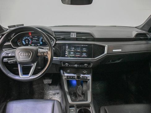 Used 2022 Audi Q3 2.0T Premium Plus w/ Premium Plus Package image 11