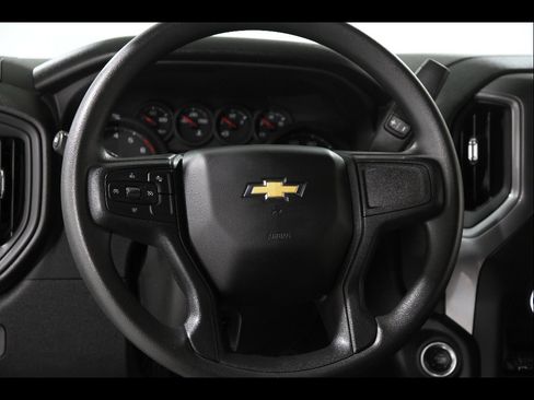 Certified 2024 Chevrolet Silverado 2500 Custom w/ Custom Value Package image 8