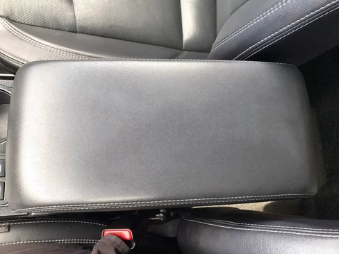 Used 2018 Subaru Outback 2.5i Limited AWD/4WD image 31