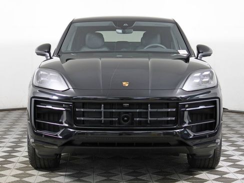 Certified 2026 Porsche Cayenne Coupe image 10
