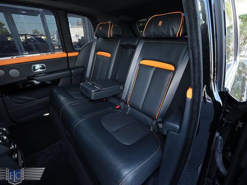 Used 2022 Rolls-Royce Cullinan AWD/4WD image 17