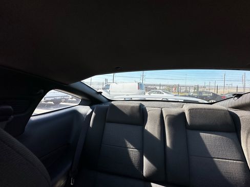 Used 2005 Ford Mustang Coupe image 49