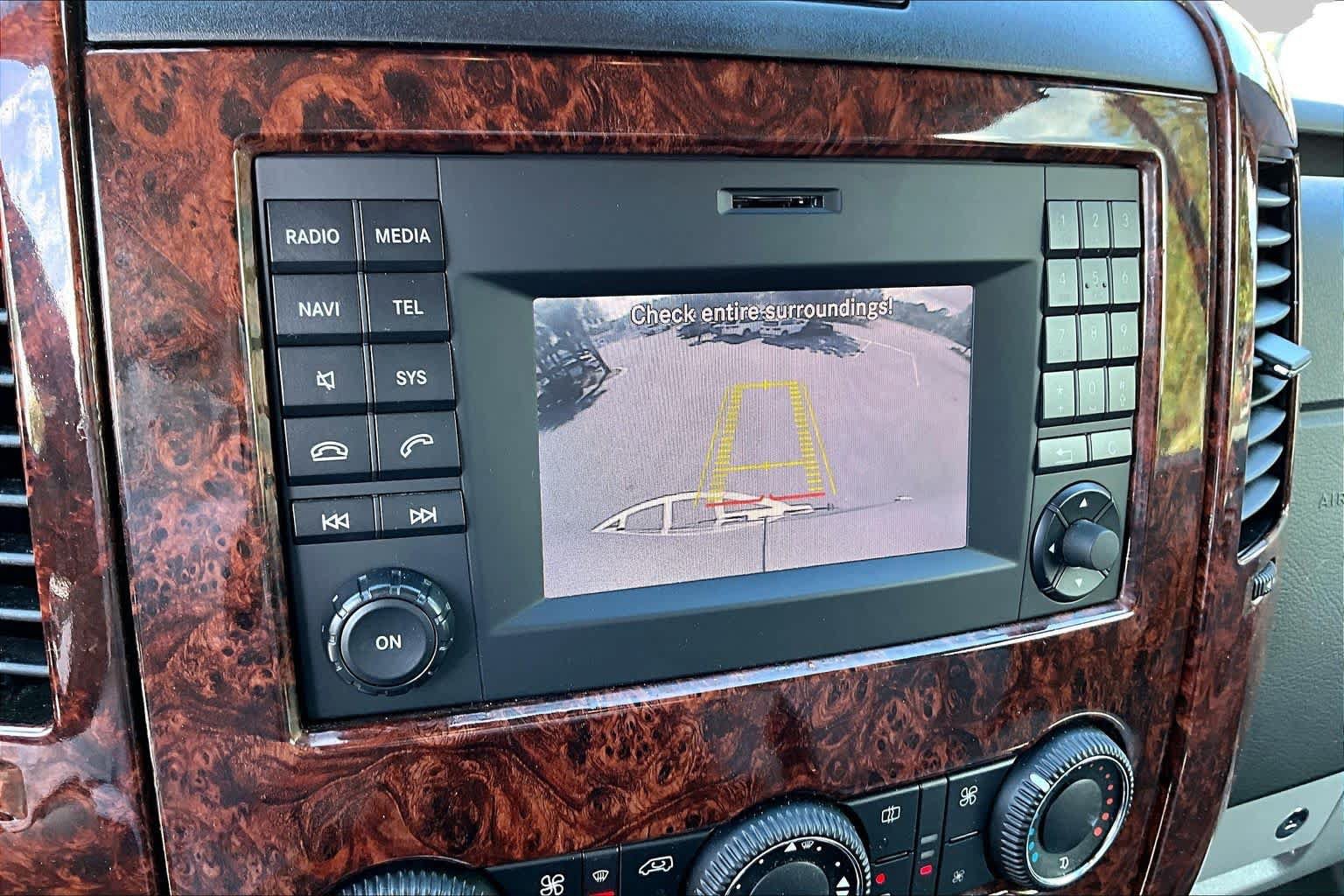 Used 2018 Mercedes-Benz Sprinter 2500 image 26