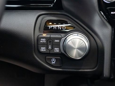 New 2026 RAM 1500 Laramie AWD/4WD image 15
