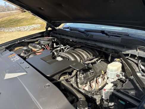 Used 2018 Chevrolet Silverado 1500 LT w/ All Star Edition image 32